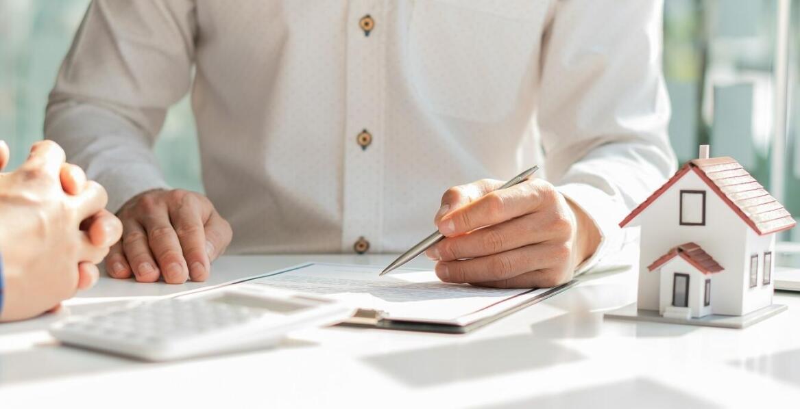 Opis zdarzenia a formalności związane ze zgłoszeniem szkody – co warto wiedzieć?