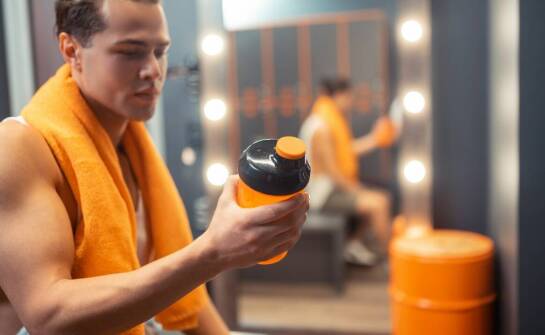 Odkryj zalety płynów dla mężczyzn po goleniu