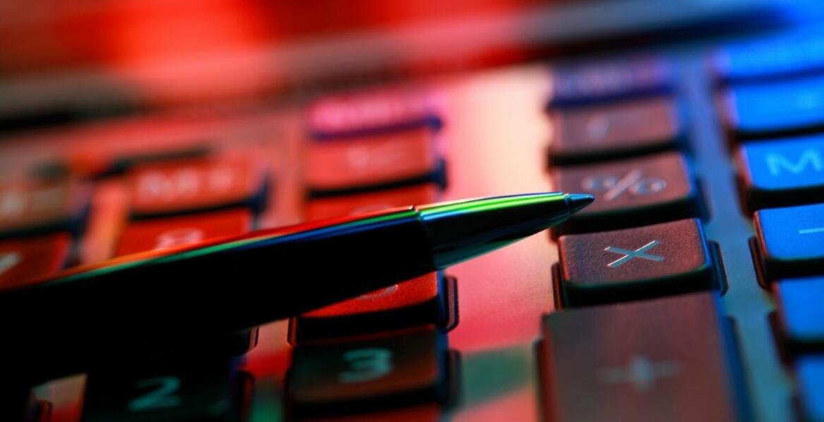 Kalkulacja kosztów prawnych usług – co powinien wiedzieć klient?