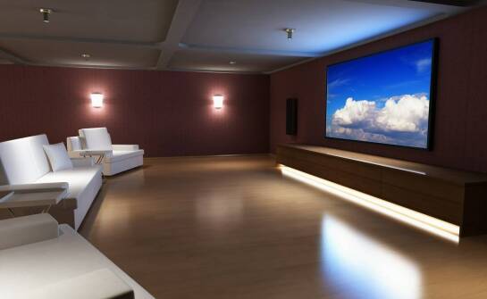 Kluczowe elementy, które warto uwzględnić przy instalacji systemu audio domowego.