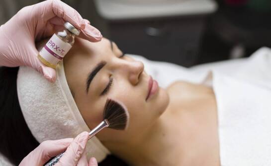 Jak działa salipeel w terapii na trądzik?