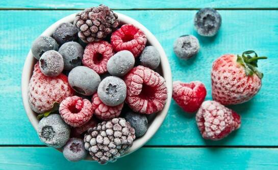 Dlaczego warto jeść jagodowe polskie owoce?