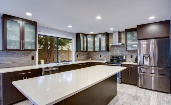 Kuchnia na wymiar - jak zapewnić stylistyczną spójność wnętrza?