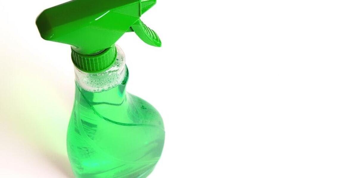 Optymalne warunki do przechowywania odmrażacza do szyb Sonax