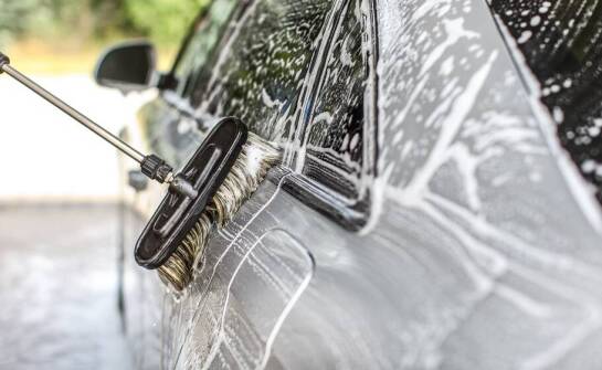 Jak szczotki Vikan poprawiają efektywność czyszczenia w myjni samochodowej?