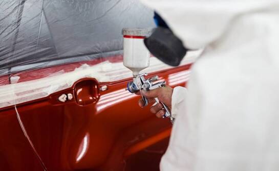 Korzyści z korzystania z profesjonalnego lakierowania karoserii w warsztacie.