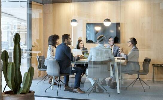 Jak efektywna administracyjna obsługa wspiera procesy modernizacyjne?