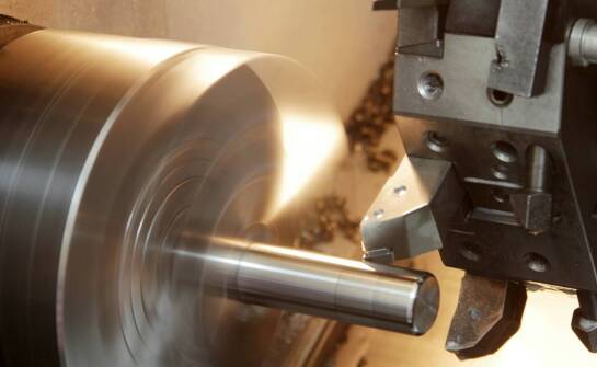 Jakie czynniki składają się na skuteczną naprawę wrzecion w CNC?