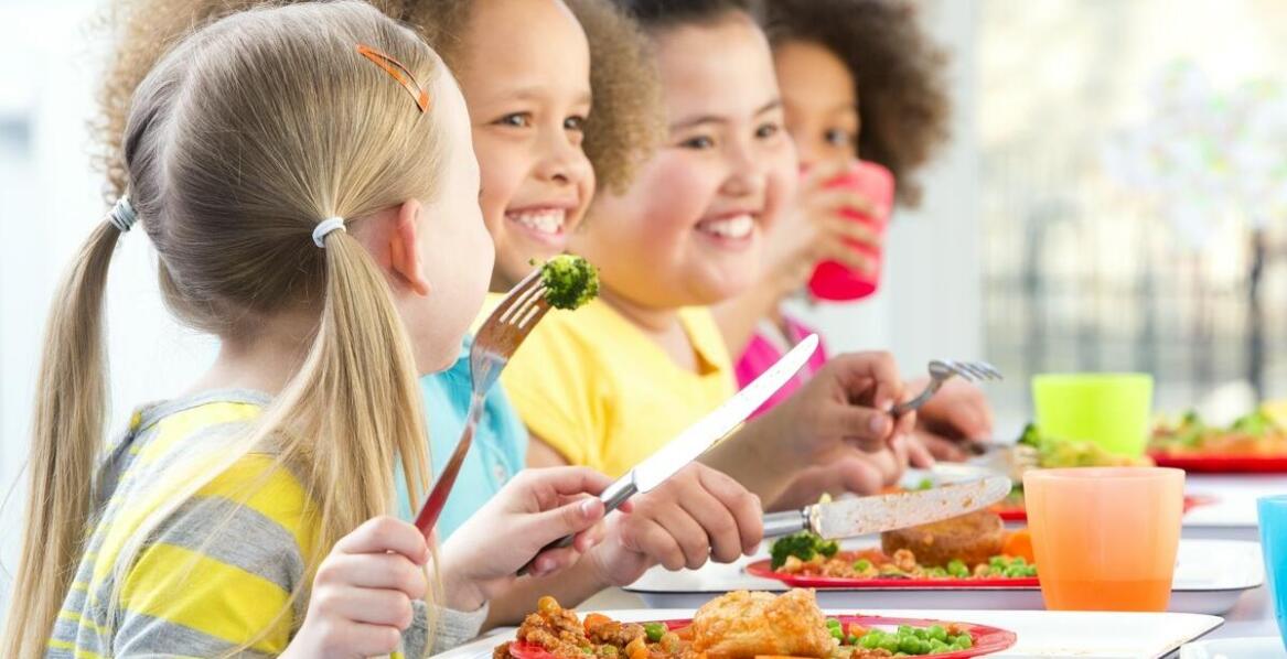 Rola zdrowych posiłków w codzienności prywatnego żłobka