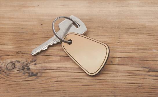 Jak wybrać odpowiedni projekt dla personalizowanych breloczków do kluczy?