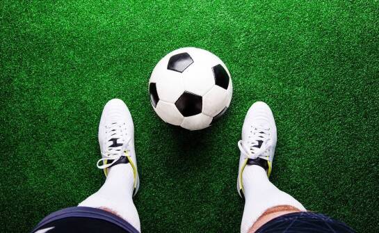 Akcesoria piłkarskie adidas – co warto mieć w swojej kolekcji?