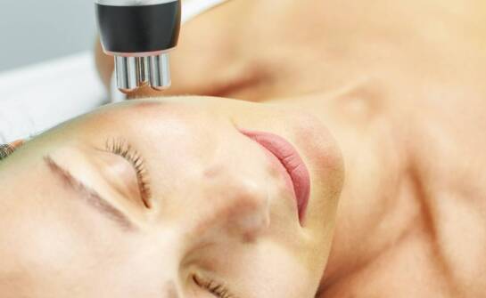 Endolifting 4D: innowacyjna metoda odmładzania twarzy w Swarzędzu