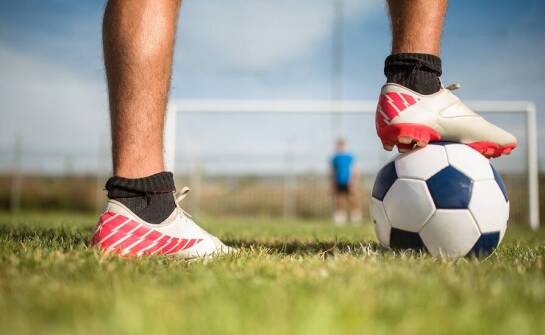 Tanie adidas korki – idealne rozwiązanie dla początkujących graczy