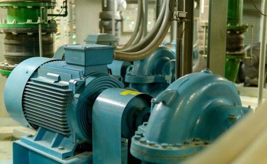 Porównanie różnych modeli próżniowych pomp: co wybrać?