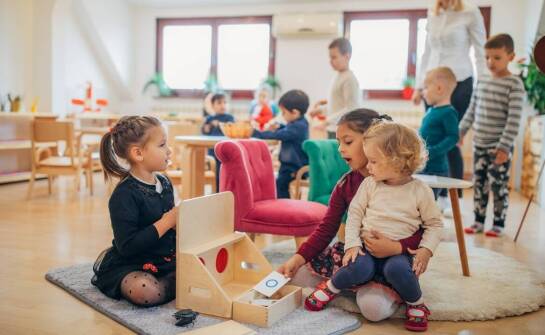 Jak dodatkowe zajęcia w dwujęzycznym przedszkolu wpływają na rozwój dzieci?