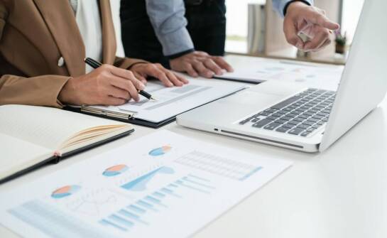 Restrukturyzacja firmy z perspektywy – kluczowe etapy