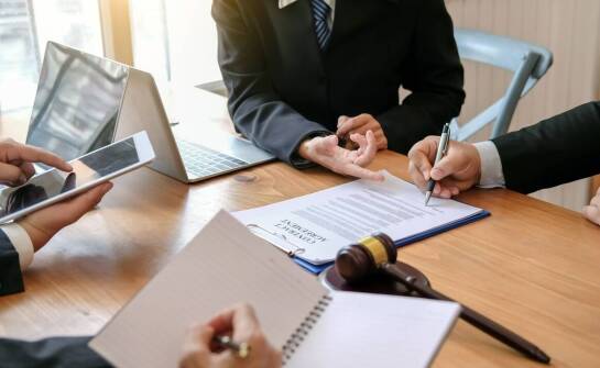 Wsparcie prawne przy podziale nieruchomości – jak to wygląda w praktyce?