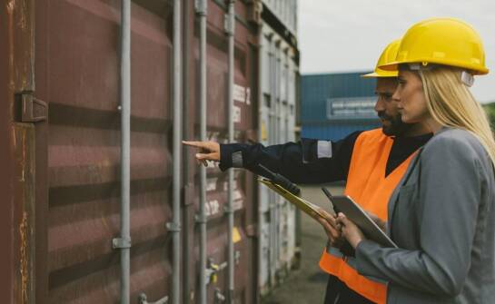 Dlaczego szybkość reakcji jest istotna w usługach wynajmu kontenerów?