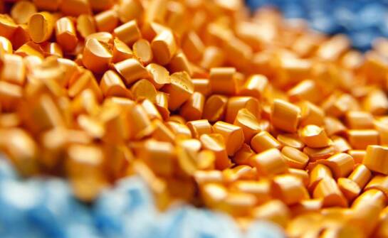 Jak badania nad tworzywami sztucznymi wpływają na powtarzalność wyrobów?