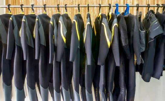 Zalety personalizacji suchych skafandrów do różnorodnych potrzeb nurkowych