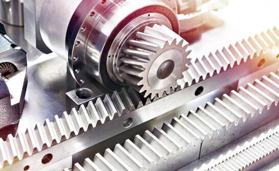 Jak zębate listwy z kołem wpływają na efektywność energetyczną maszyn?