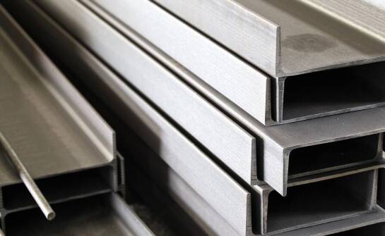 Aluminium do odtleniania stali - dlaczego warto inwestować w nowoczesne technologie?