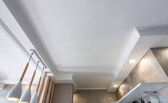 Odporność na wilgoć i inne zalety sufitów typu barisol