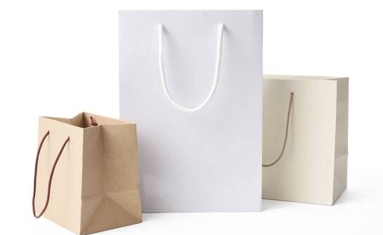 Hurtownia papierowych toreb – różnorodność rozmiarów i kolorów