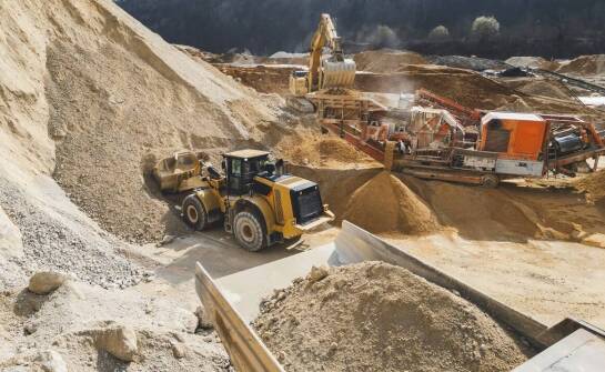Znaczenie profesjonalizmu w transporcie koparek i budowlanych maszyn