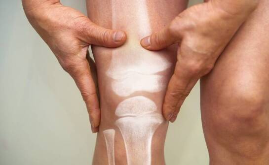 Przebieg zabiegu alloplastyki kolana – kluczowe aspekty dla pacjenta