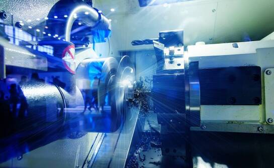 Rola obróbki metali CNC w produkcji nowoczesnych podzespołów maszynowych