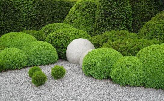 Jakie materiały są najczęściej wykorzystywane w ogrodowej architekturze?