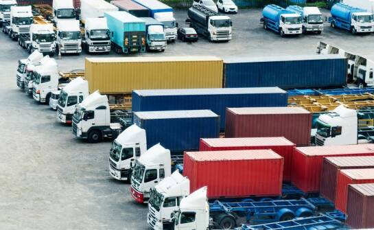 Jak zbiorniki do oleju napędowego wpływają na efektywność floty transportowej?