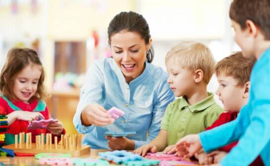 Rola nauczycieli w rozwoju dziecięcych umiejętności interpersonalnych