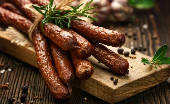 Rola jakościowej kontroli w produkcji tradycyjnych wędzonek