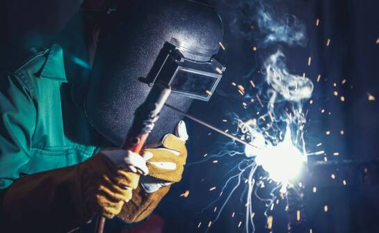 Zastosowanie precyzyjnych technik spawalniczych w przemysłowych rurociągach