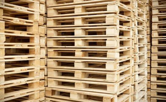 Jak wykorzystanie biomasy wpisuje się w działalność producenta palet?