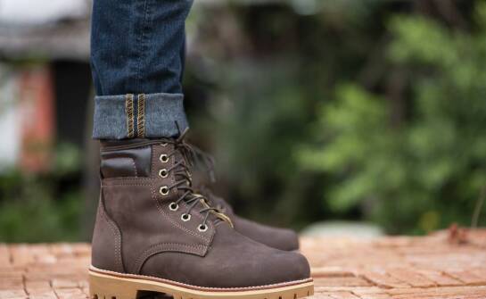 Jakie materiały decydują o trwałości skórzanych trzewików?