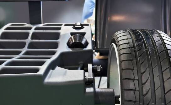 Jak mobilna wulkanizacja wpływa na wydajność przemysłowych maszyn?