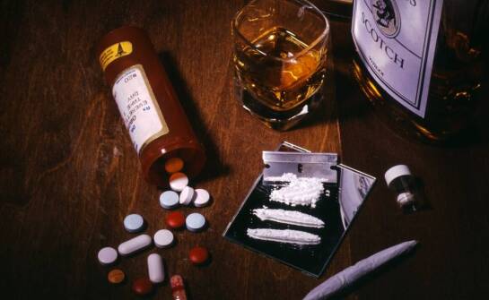 Czy do prywatnego ośrodka leczenia uzależnień mogą trafić osoby uzależnione od leków?