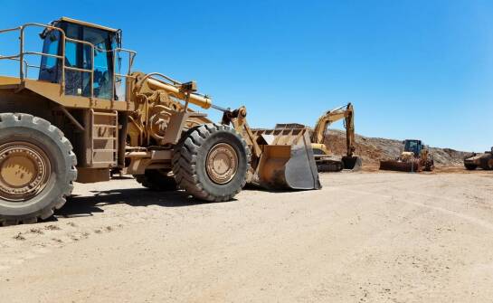 Najczęstsze usterki opon w maszynach budowlanych i jak je naprawiamy mobilnie