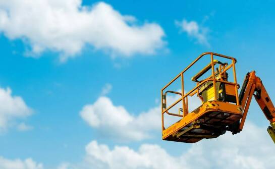 Podesty robocze – na co zwrócić uwagę przy wynajmie?