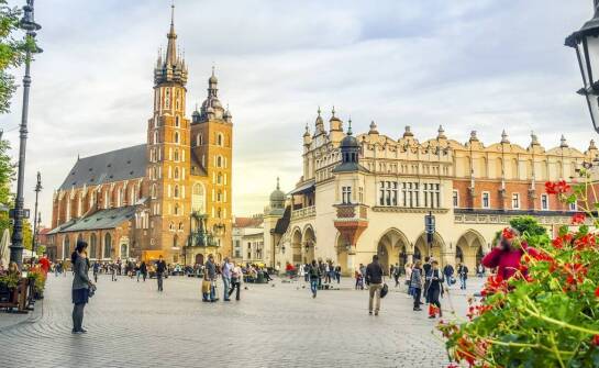 Zwiedzanie starówki w Toruniu: anegdoty i ciekawostki z przewodnikiem