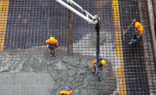 Wpływ nowoczesnych technologii na efektywność maszynowych wylewek