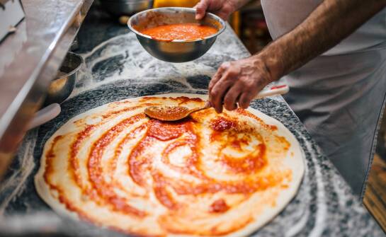 Porównanie modeli do dzielenia ciasta – na co zwrócić uwagę?