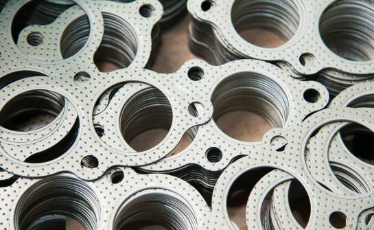 Produkcja gumowych uszczelek a znaczenie międzynarodowych standardów