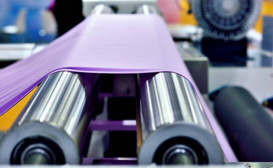 Dlaczego terminowa realizacja zamówień jest istotna w produkcji gumowych artykułów?