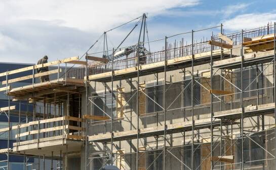 Zalety stosowania keramzytobetonu w nowoczesnym budownictwie