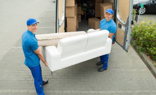 Przewóz mebli: jakie korzyści przynosi współpraca z profesjonalistami?