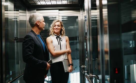 Towarowe windy a ich wpływ na ochronę środowiska